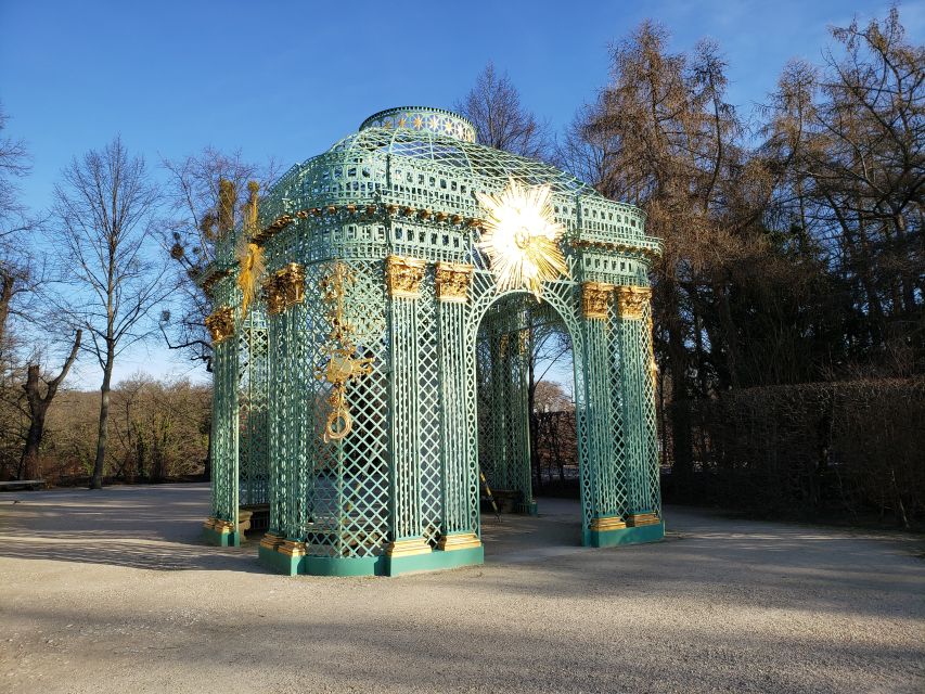 Potsdam: Private Bus Tour with Park Walk to Sanssouci Palace - The Old Town and Potsdam’s Prussian setting