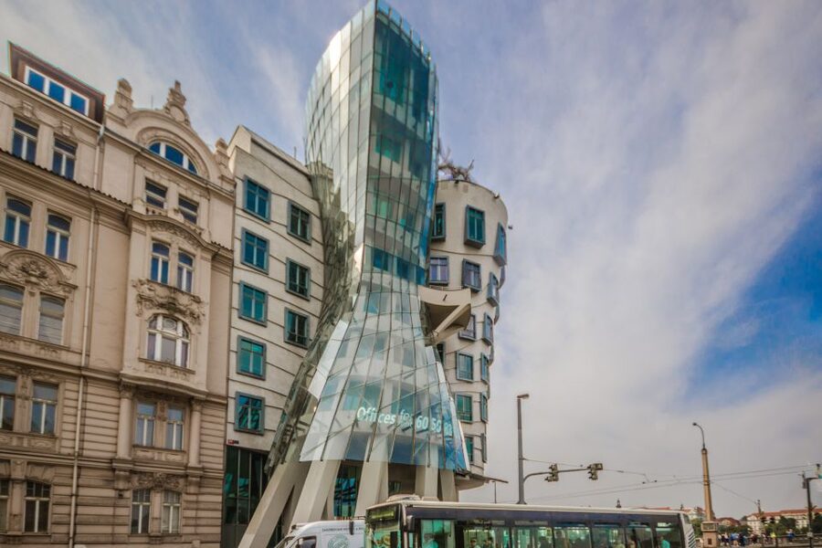 Prague: Big Bus Hop-on Hop-off, Castle Tour and River Cruise - The Vltava cruise from pier 17