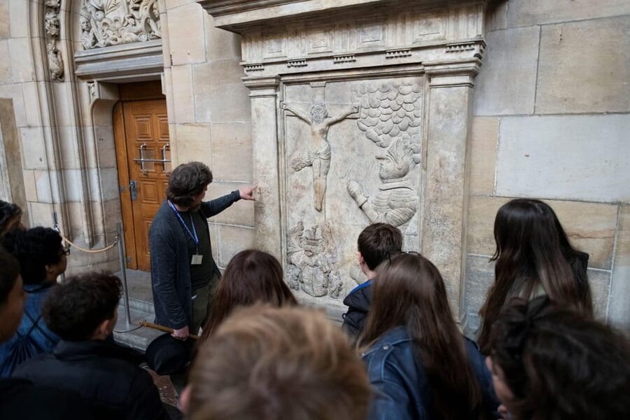 Prague Castle Interiors, Bus Tour and Vltava River Cruise - Who will enjoy this tour most