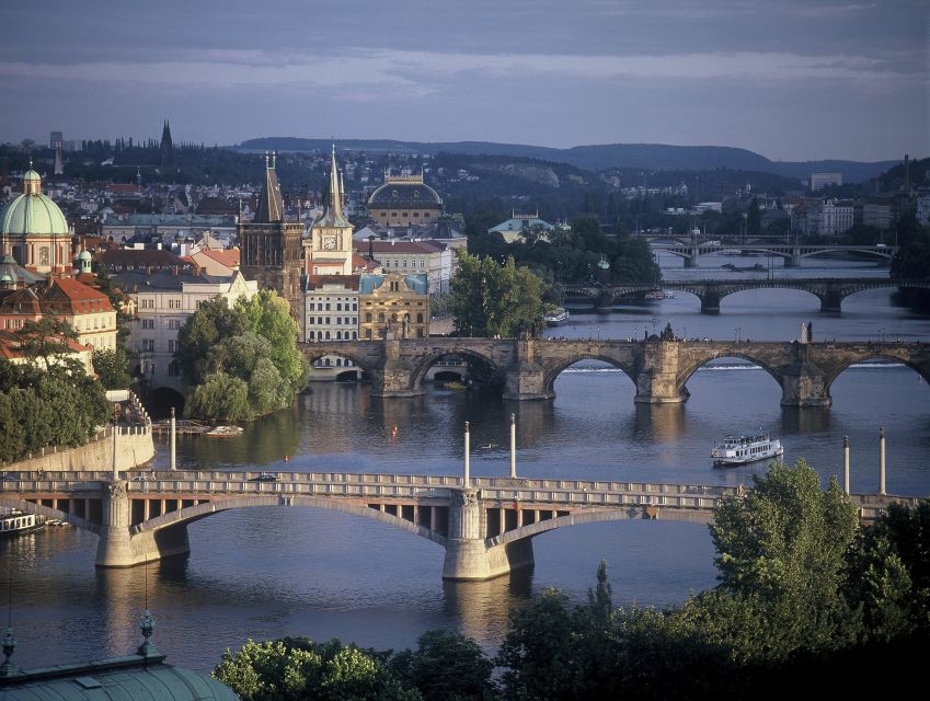 Prague City: 1-Hour Orientation Tour by Bus - Small Practical Details That Matter