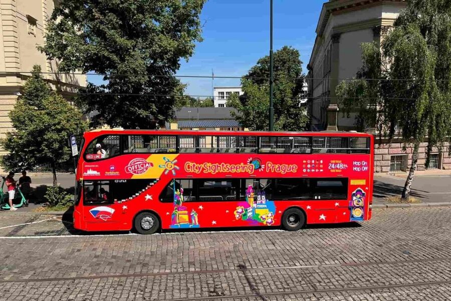 Prague: City Sightseeing HOHO Bus Tour & Optional Boat Tour - The optional Vltava cruise from Pier 3