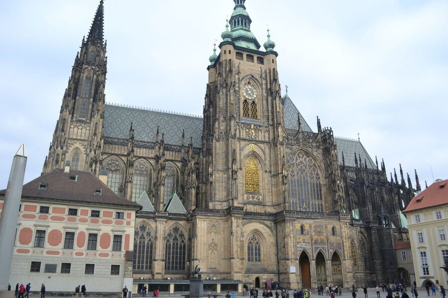 Prague: Historic City Center Bus Tour with Top Sights - Lesser Town and the Vltava bridges