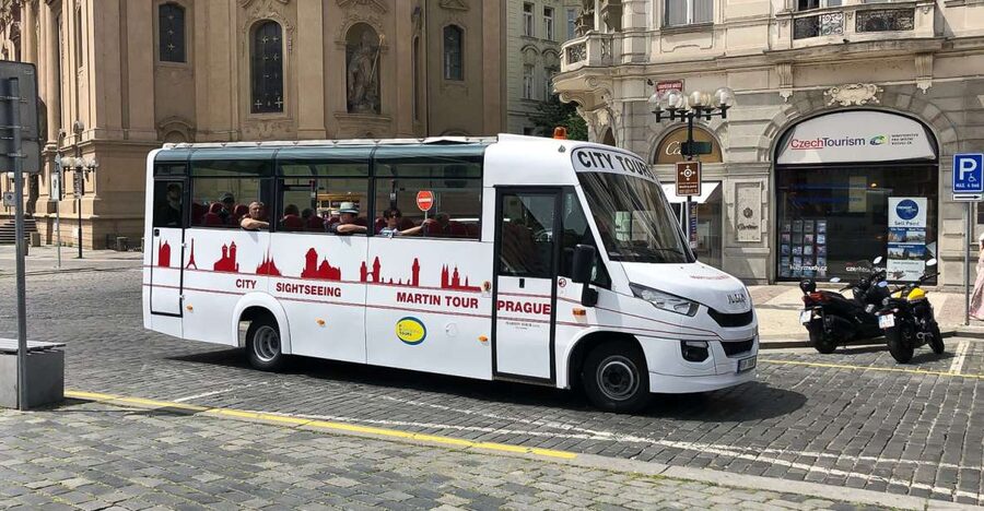 Prague: Historic City Center Bus Tour with Top Sights - Weather, comfort, and practical limits
