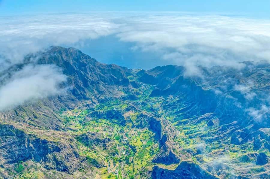 Praia: Day trip by minibus for cruise passengers - Santa Cruz and the banana-growing east