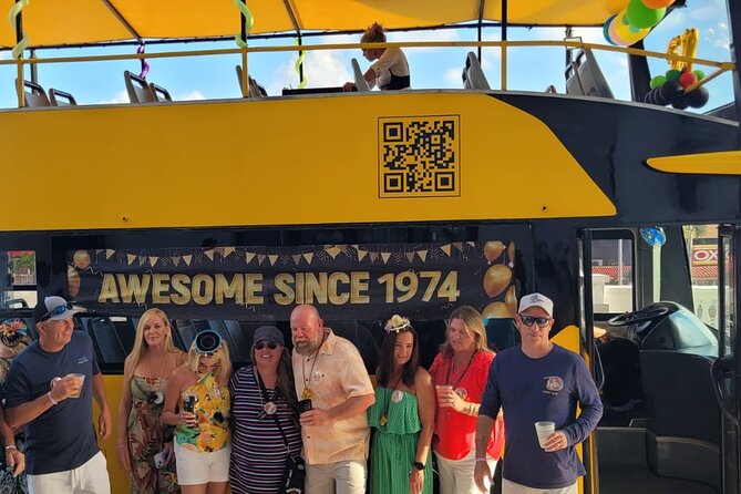 Private Party Bus Loop in Cancun - Music, staff, and the party atmosphere