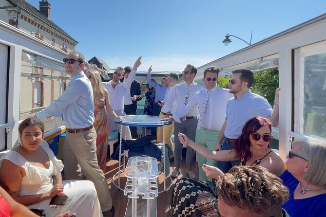 Private Tour of Epernay and Vineyards by Bus with Champagne - Cramant’s orientation table and second tasting
