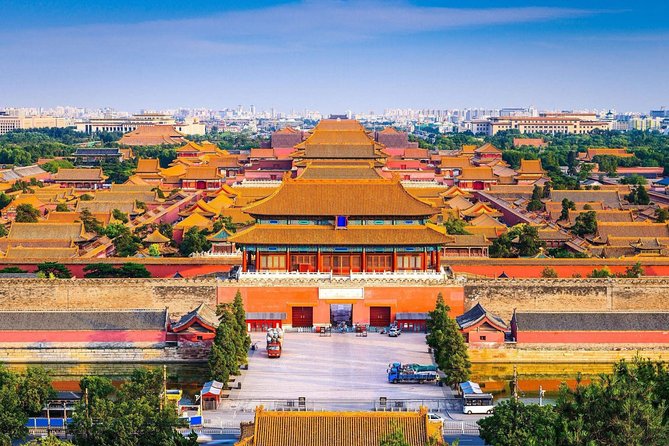 Quality Coach Day Tour to Tiananmen Square and Forbidden City plus Badaling Great Wall - What the guide adds to the day