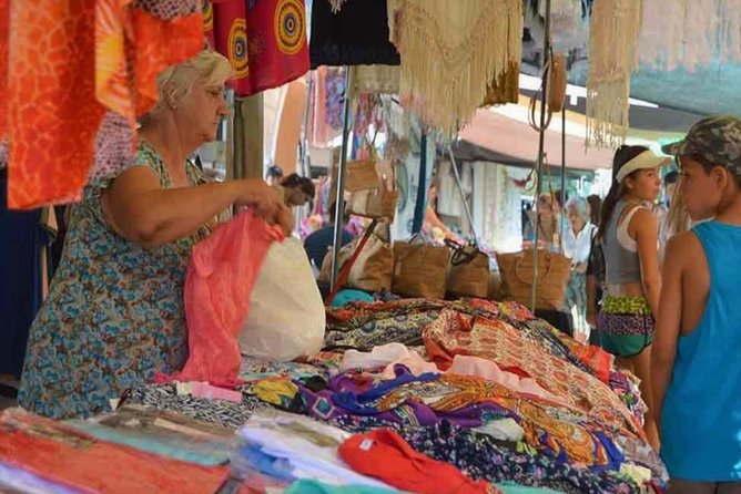 Quarteira Market & Town Bus Trip from Albufeira - First stop: Quarteira’s produce market