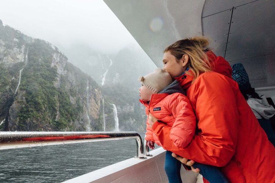 Queenstown: Milford Sound Coach & Cruise Full-Day Trip - The long road from Queenstown to Milford Sound