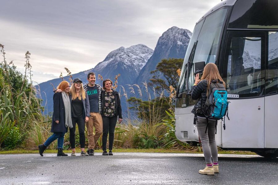 Queenstown: Milford Sound Coach & Cruise Full-Day Trip - The guides are a major part of the value