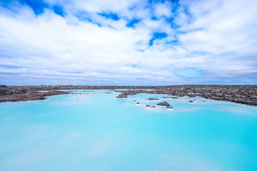 Reykjavík: Golden Circle Minibus Tour & Blue Lagoon Transfer - Geysir and Strokkur: geothermal action on a timer