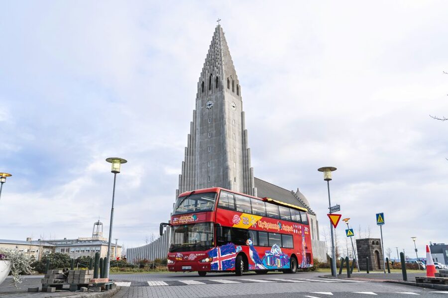Reykjavík: Hop-On Hop-Off Bus and Perlan Museum Entry Ticket - Key points at a glance