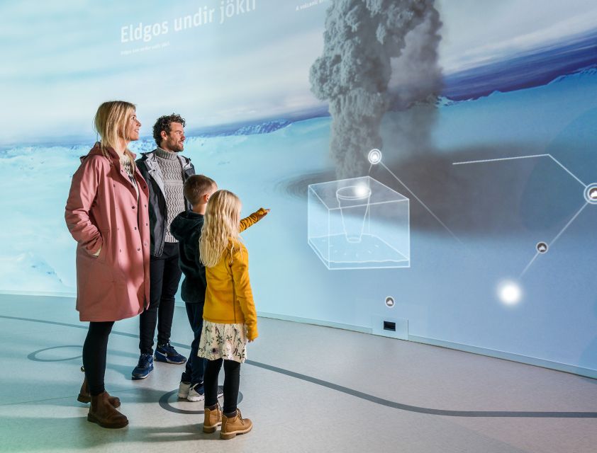 Reykjavík: Hop-On Hop-Off Bus and Perlan Museum Entry Ticket - The best way to plan your day
