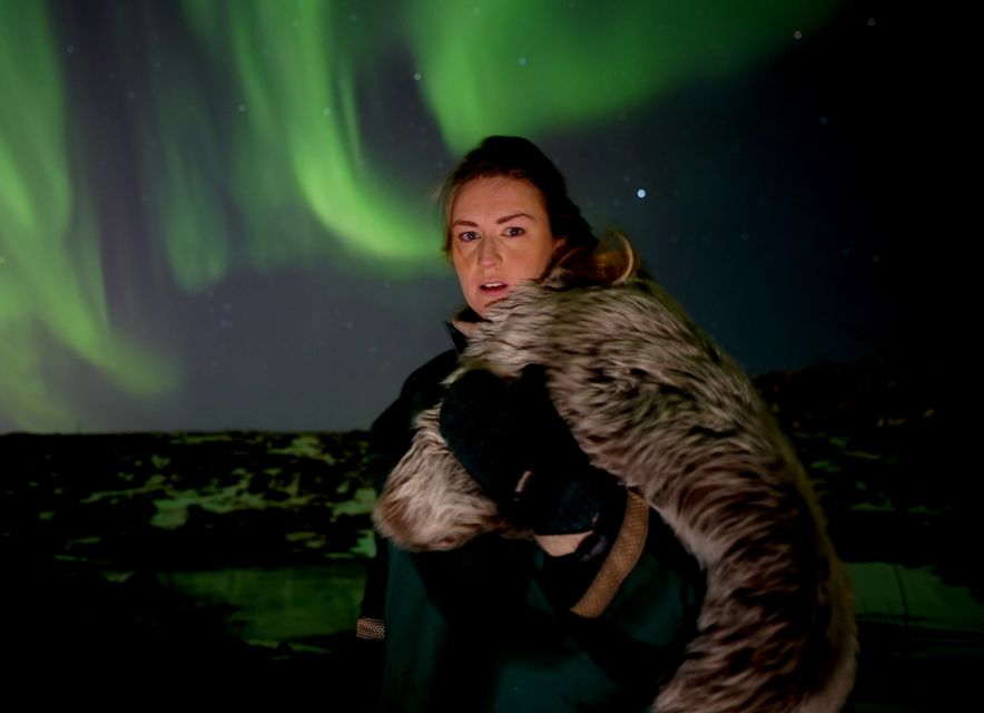 Reykjavik: Northern Lights Tour w/Pro Photos - Small Group - The secret stop and the art of waiting