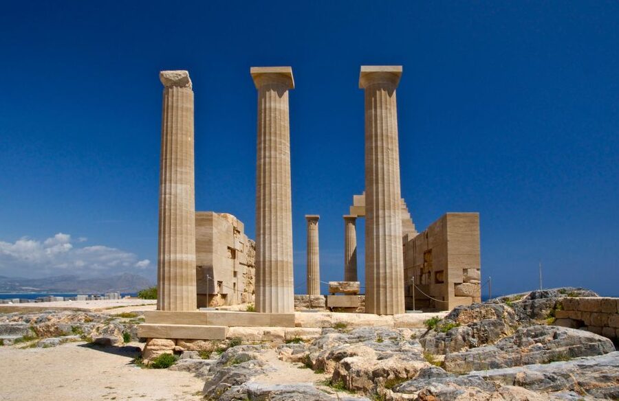 Rhodes: Lindos Bus Tour with Free Time to Explore - Why Lindos works so well as a half-day outing