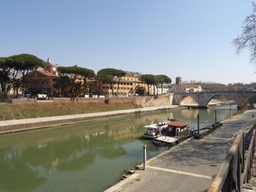 Rome: BigBus&RomeBoat Hop-On Hop-Off Bus and Boat Combo - Piazza Venezia, the city’s grand central crossroads