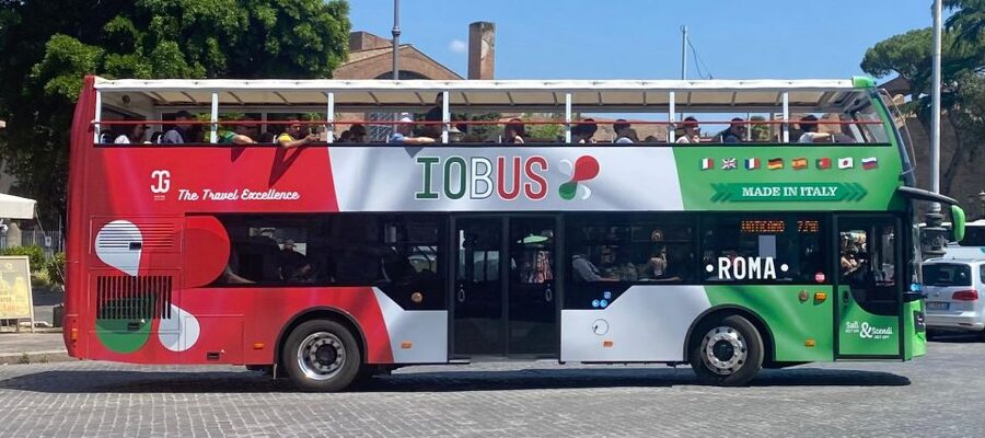 Rome: BigBus&RomeBoat Hop-On Hop-Off Bus and Boat Combo - Audio commentary and smartphone setup