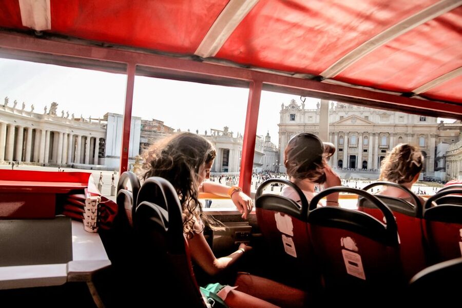 Rome: City Sightseeing Hop-on Hop-off Bus with Audioguide - Audio commentary, Wi-Fi, and the sightseeing app