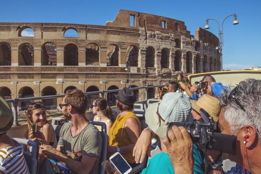 Rome: Hop-On Hop-Off Bus and Optional Cruise Port Transfer - Pantheon, Trevi Fountain, and Spanish Steps