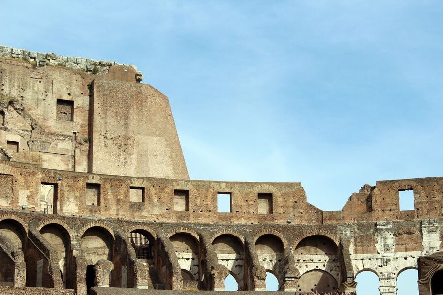 Rome: Hop-On Hop-Off Bus, Roman Forum & Colosseum Tour - Using the 24 or 48-hour open-top bus