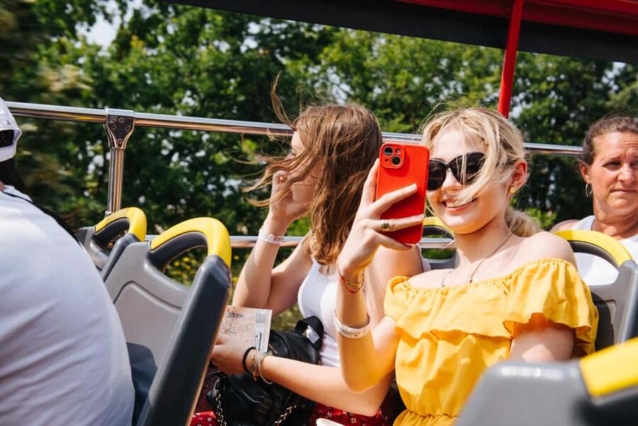 Rome: Hop-on Hop-off Bus Tour and Colosseum Experience - Who should book this package?
