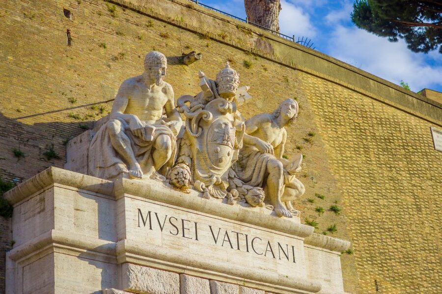 Rome: Hop-on Hop-off Bus & Vatican Museums Ticket - Riding past the Colosseum and Imperial Forum