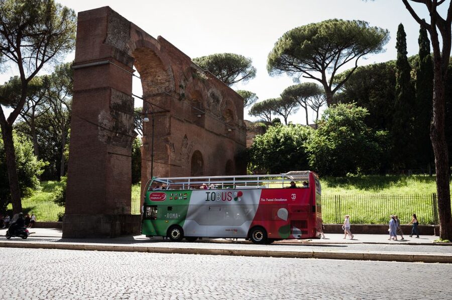 Rome: Hop-On Hop-Off Open-Top Bus City Tour - How to use the audio guide and app