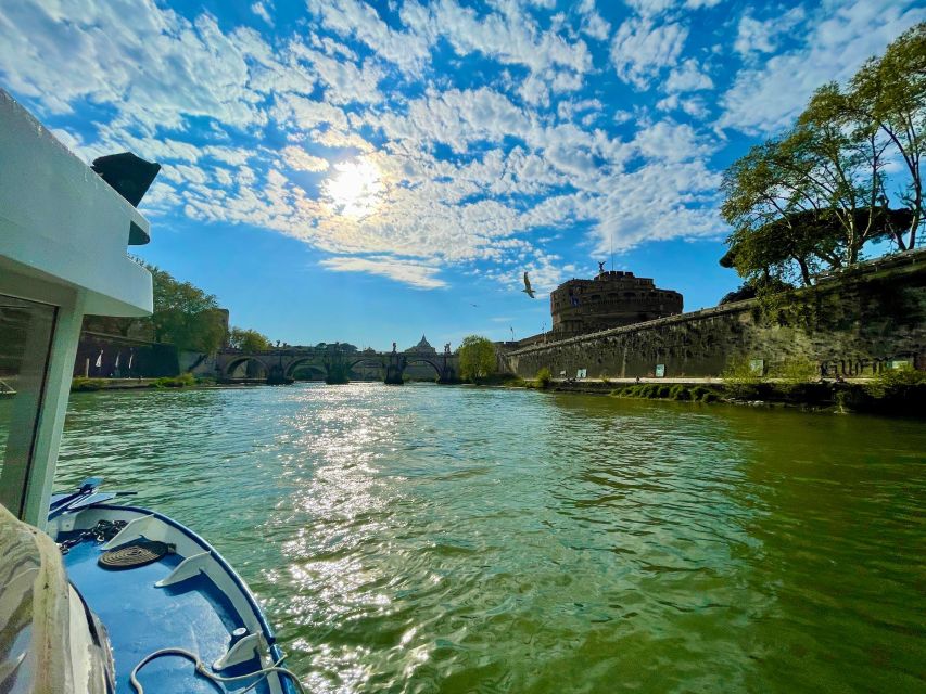 Rome Squares and Fountains Tour & River Boat Hop On Hop Off - The Pantheon and ancient engineering
