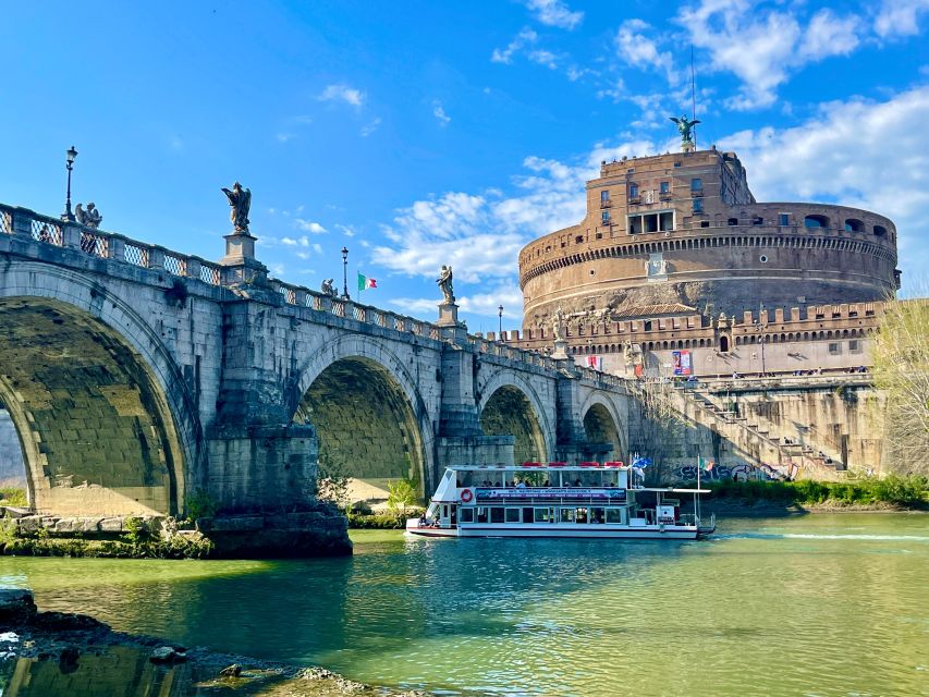 Rome Squares and Fountains Tour & River Boat Hop On Hop Off - Gelato and Rome’s smaller streets