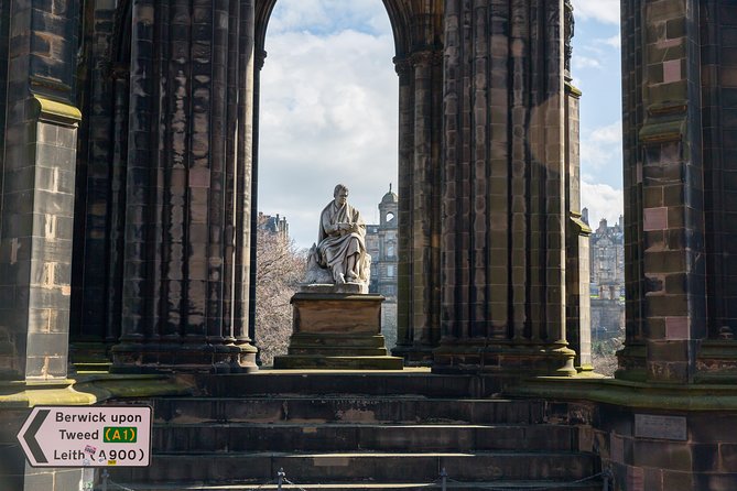 Royal Edinburgh Ticket - Hop-On Hop-Off and Attraction Admissions - Stop 4: Abbeyhill and Palace of Holyroodhouse
