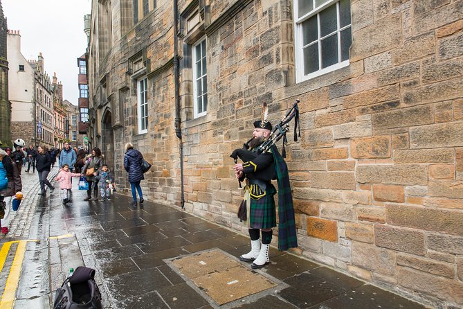 Royal Edinburgh Ticket - Hop-On Hop-Off and Attraction Admissions - Stop 5: Waterloo Place for help and route changes
