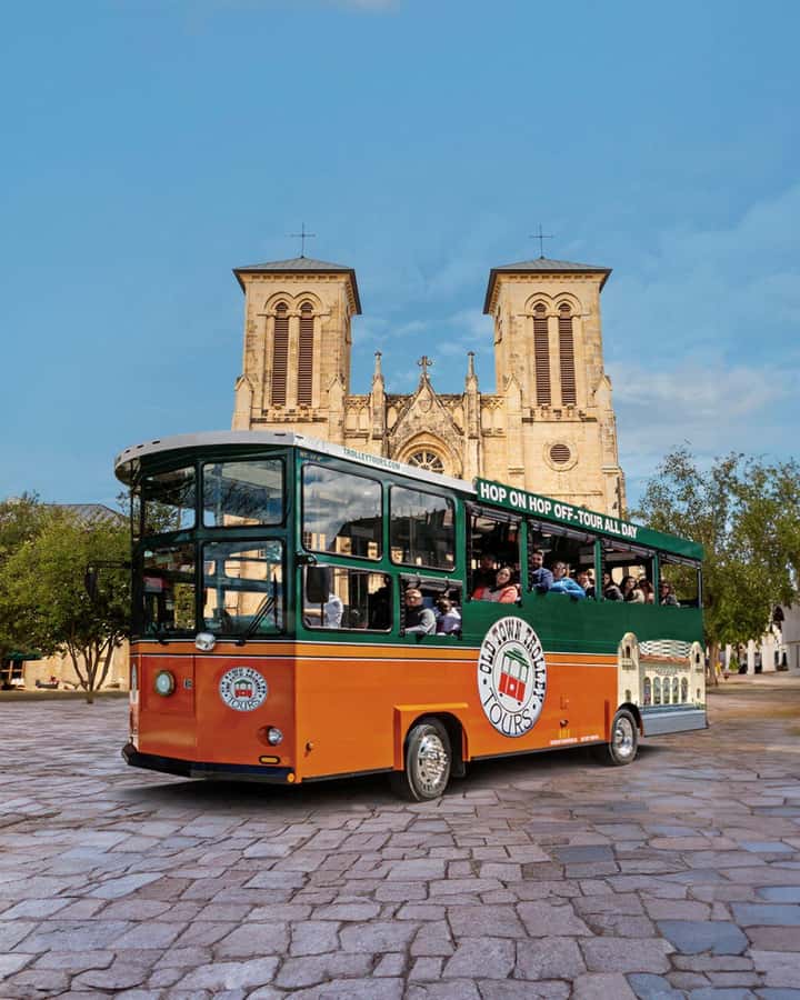 San Antonio: Hop-On Hop-Off Narrated Trolley Tour - The Pearl District and Museum Reach