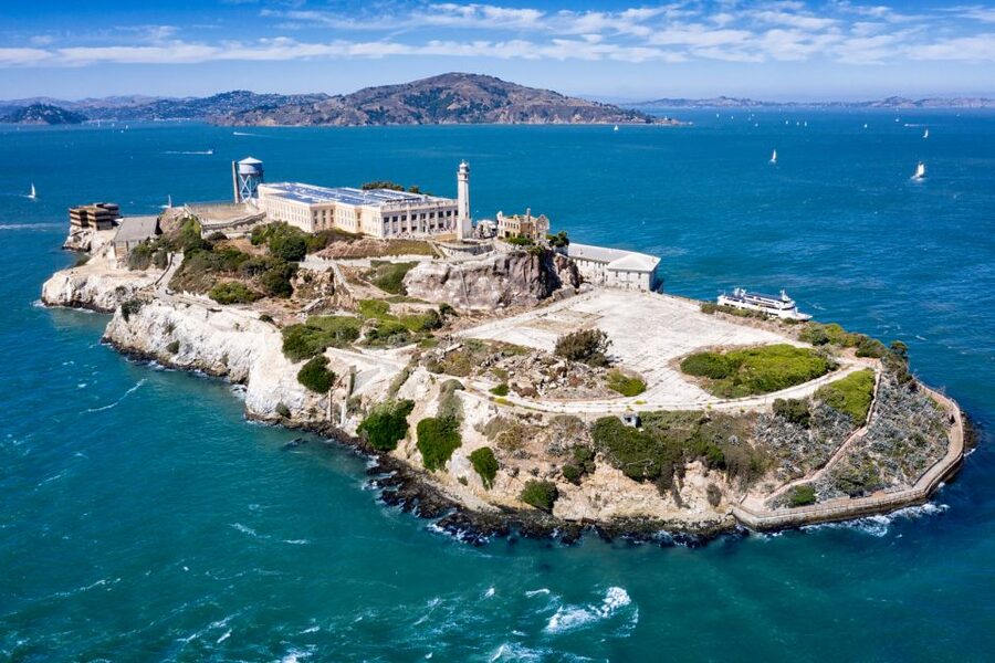 San Francisco: Alcatraz Island & 48-Hour Hop-On Hop-Off Tour - A sunset circuit through the Golden City