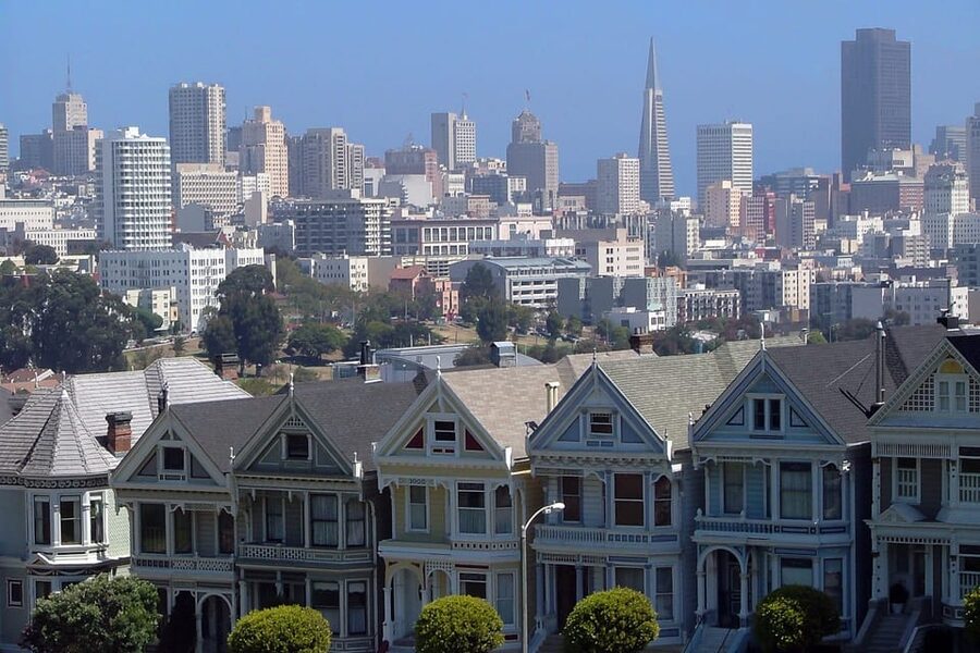 San Francisco: Hop-On Hop-Off Tour with Optional Night Tour - What the audio commentary adds