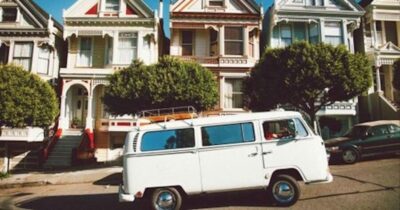 Small-Group City Tour by Vintage VW Bus