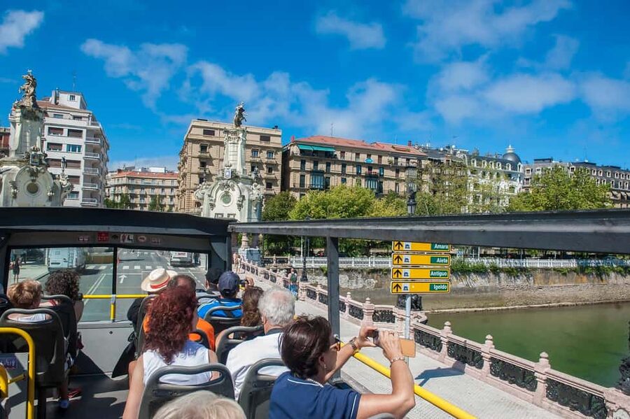 San Sebastian: Hop-On Hop-Off City Tour Bus - Tabakalera and the return to the theater