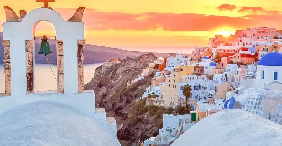 Santorini: Traditional Sightseeing Bus Tour with Oia Sunset - Perissa Beach and a useful lunch break