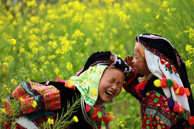 Sapa - Bac Ha Trek Tour - Night Train & Bus & Homestay overnight - From Hanoi station to Sapa before breakfast