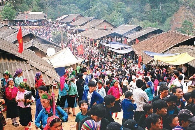Sapa Trek Tours -2D1N Stay At 3*** -TRANSFER BY SLEEPING BUS - What makes the guiding worthwhile