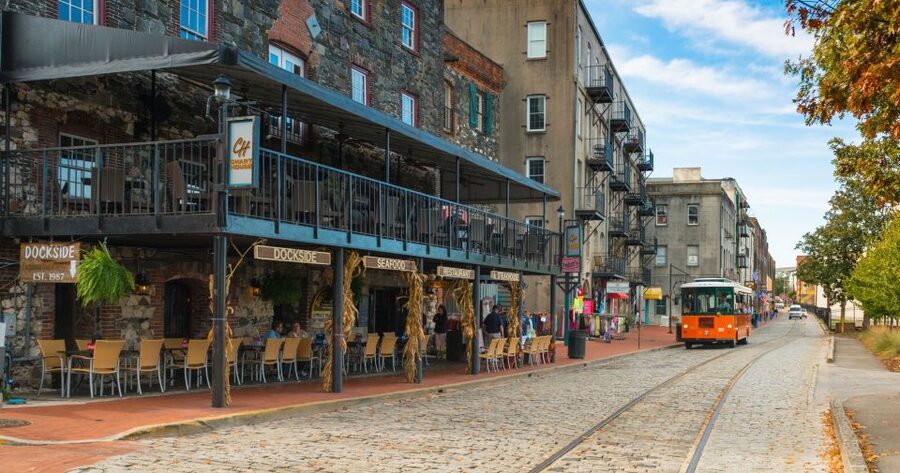 Savannah: Old Town Hop-On Hop-Off Trolley Tour - Who should book it