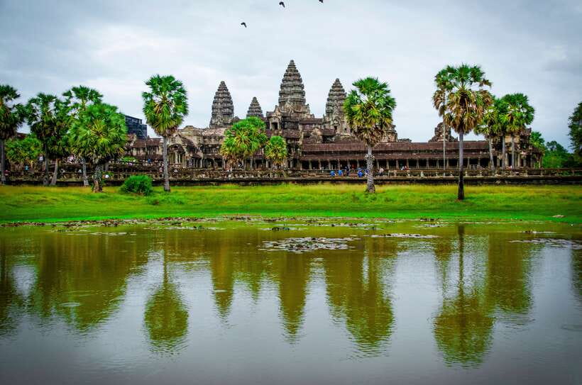 Seat-In-Coach: Small Circuit tour with Sunrise at Angkor Wat - Key points to know before booking