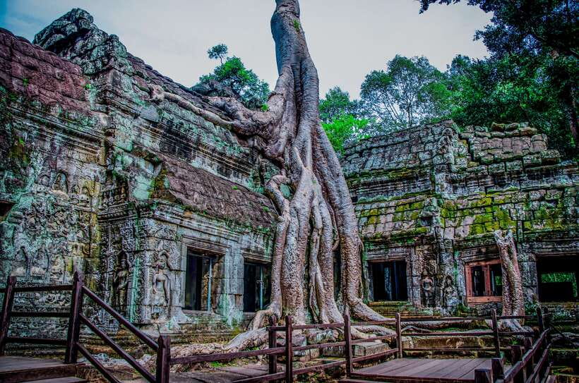 Seat-In-Coach: Small Circuit tour with Sunrise at Angkor Wat - A seven-hour schedule with a practical pace