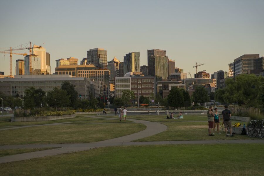 Seattle: Sightseeing Bus Tour with the Ballard Locks - Who should book this Seattle bus tour?