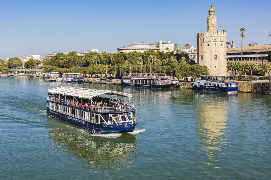 Sevilla: Hop-On Hop-Off & Walking Tours, Cruise & Flamenco - Maria Luisa Park and Plaza de España at 10:00