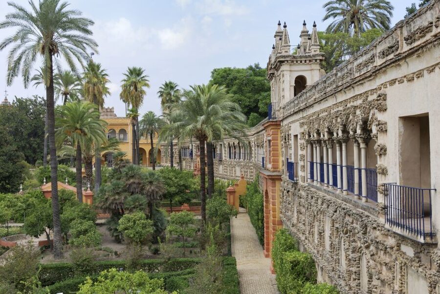 Seville: City Sightseeing Hop-On Hop-Off Bus Tour - Stops 5 to 7: Cuba and the Triana neighborhood