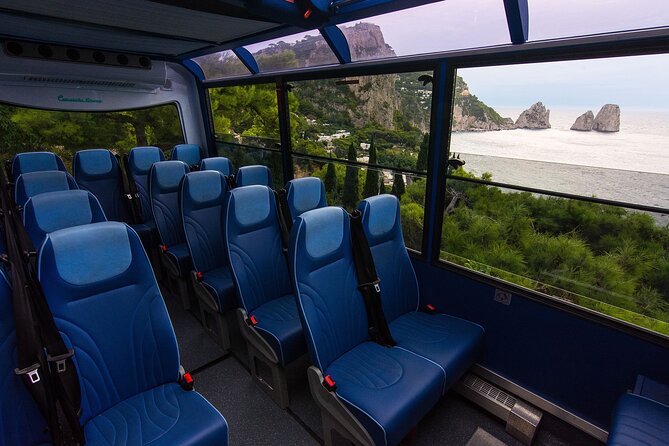 Shared CAPRI Tour - 360° experience by Bus, Boat & Guide - A smart way to see Capri in five hours