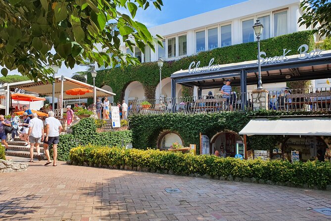 Shared CAPRI Tour - 360° experience by Bus, Boat & Guide - Anacapri and the climb to Monte Solaro