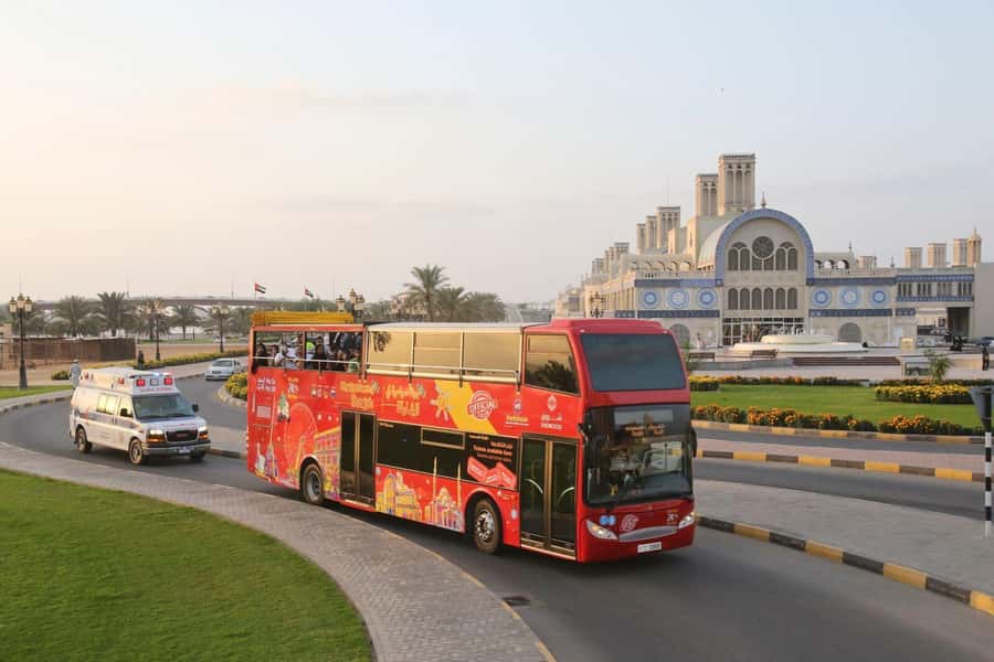 Sharjah: City Sightseeing Hop-On Hop-Off Bus Tour - Central Souq, Palm Tree Oasis, and Al Noor Island