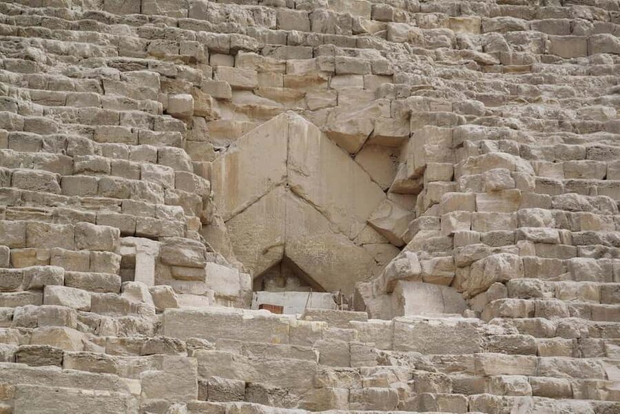 Sharm El-Sheikh: Full-Day Tour of Cairo and Pyramids by Bus - The Sphinx and the practical side of Giza