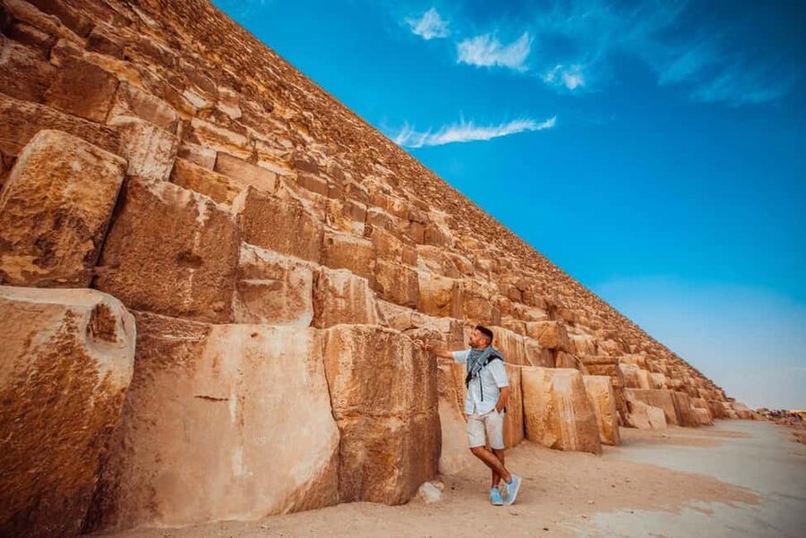 Sharm El-Sheikh: Full-Day Tour of Cairo and Pyramids by Bus - The Egyptian Museum in Tahrir Square